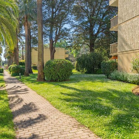 Spacious Apartment At A 5 Min Walk From The Beach Antibes Exterior photo