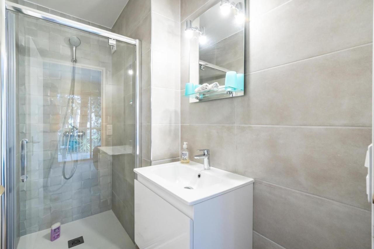 Spacious Apartment At A 5 Min Walk From The Beach Antibes Exterior photo