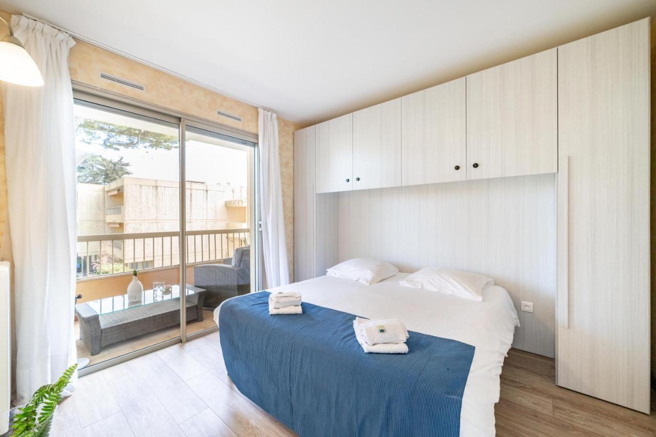 Spacious Apartment At A 5 Min Walk From The Beach Antibes Exterior photo
