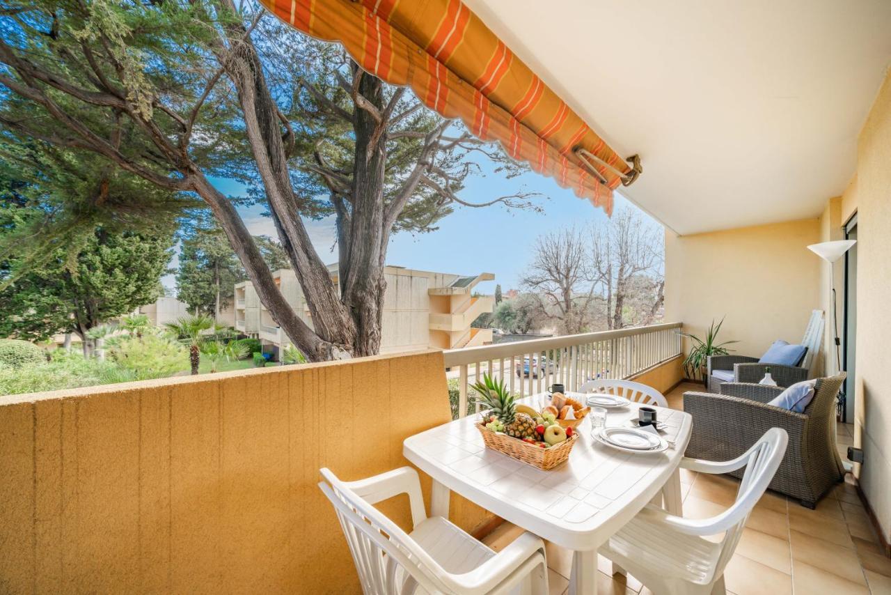Spacious Apartment At A 5 Min Walk From The Beach Antibes Exterior photo