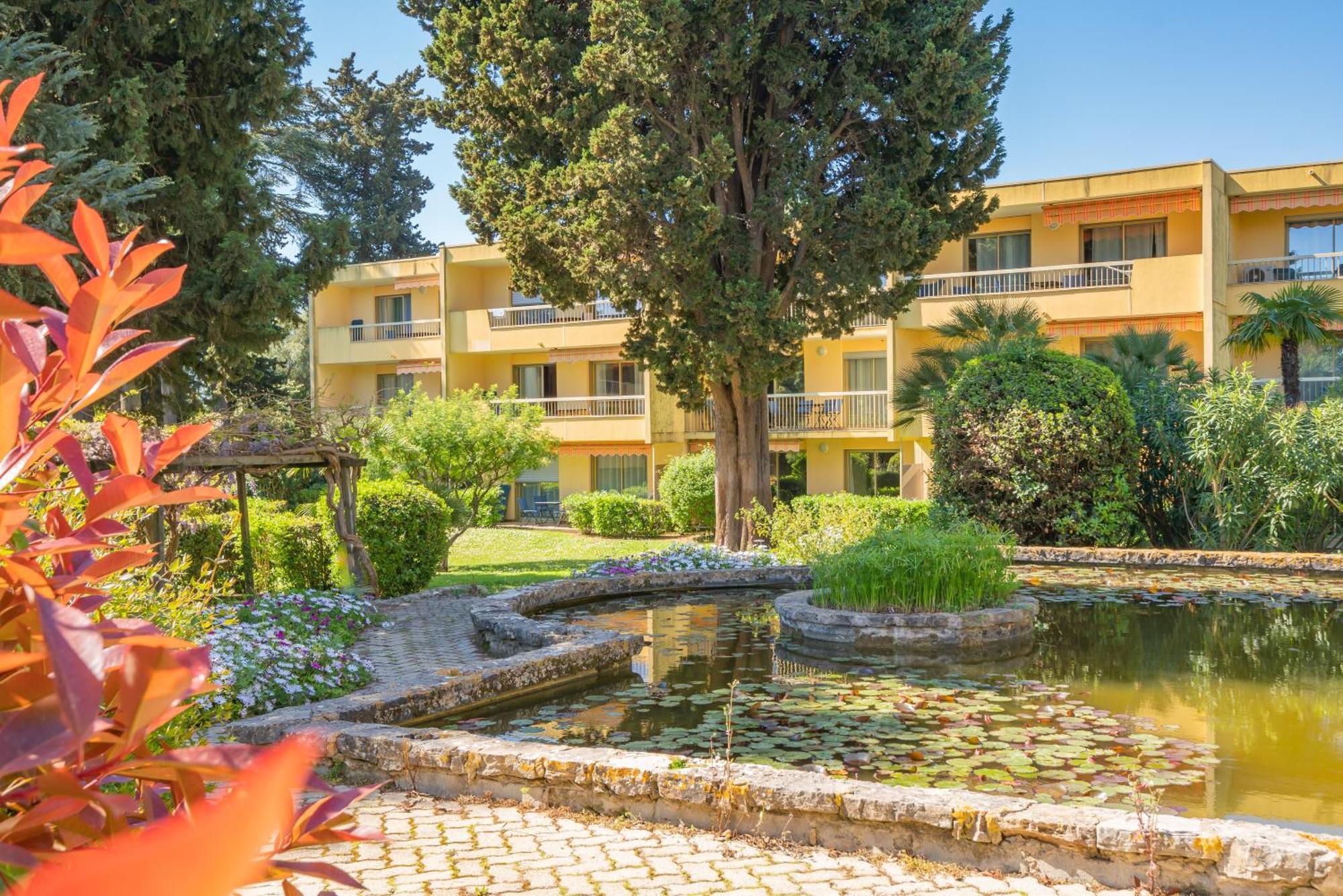 Spacious Apartment At A 5 Min Walk From The Beach Antibes Exterior photo